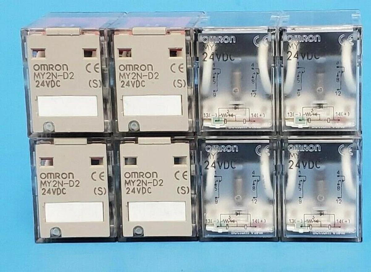 Used LOT OF 8 OMRON MY2N-D2 24VDC PLUG-IN RELAYS MY2ND2-DC24