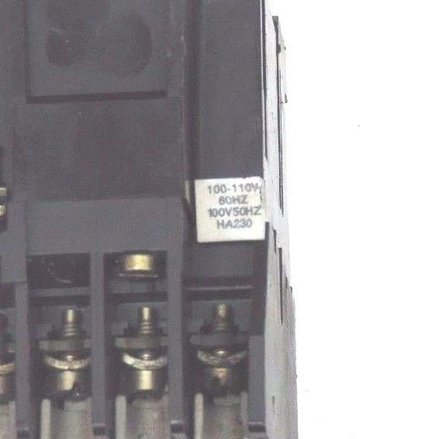 Used ALLEN BRADLEY 100-A09NKF3 CONTACTOR 100-110V 9A 50/60HZ NON REVERSING SER. B