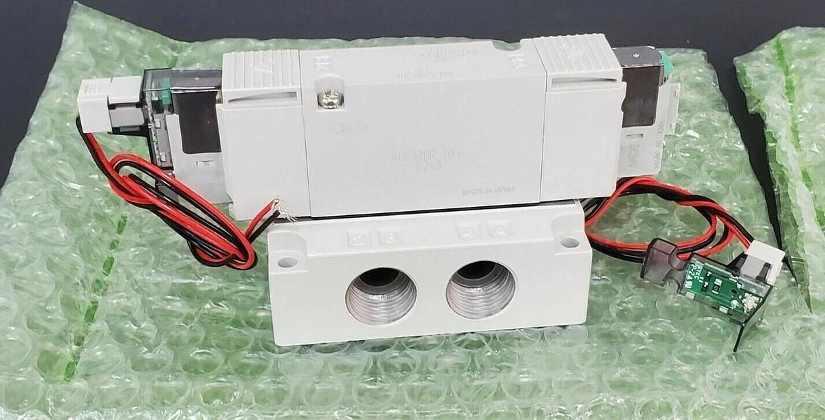 Used NIB CKD 4GE320R-10-E2-3 VALVE ASSEMBLY 4GE320R10E23, DC24V