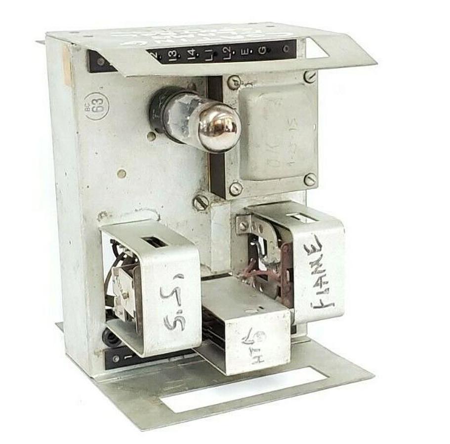 Used HONEYWELL MODEL 1470 COATING FLAME / BURNER CONTROL UNIT 115V, 60CY, 35VA, N70