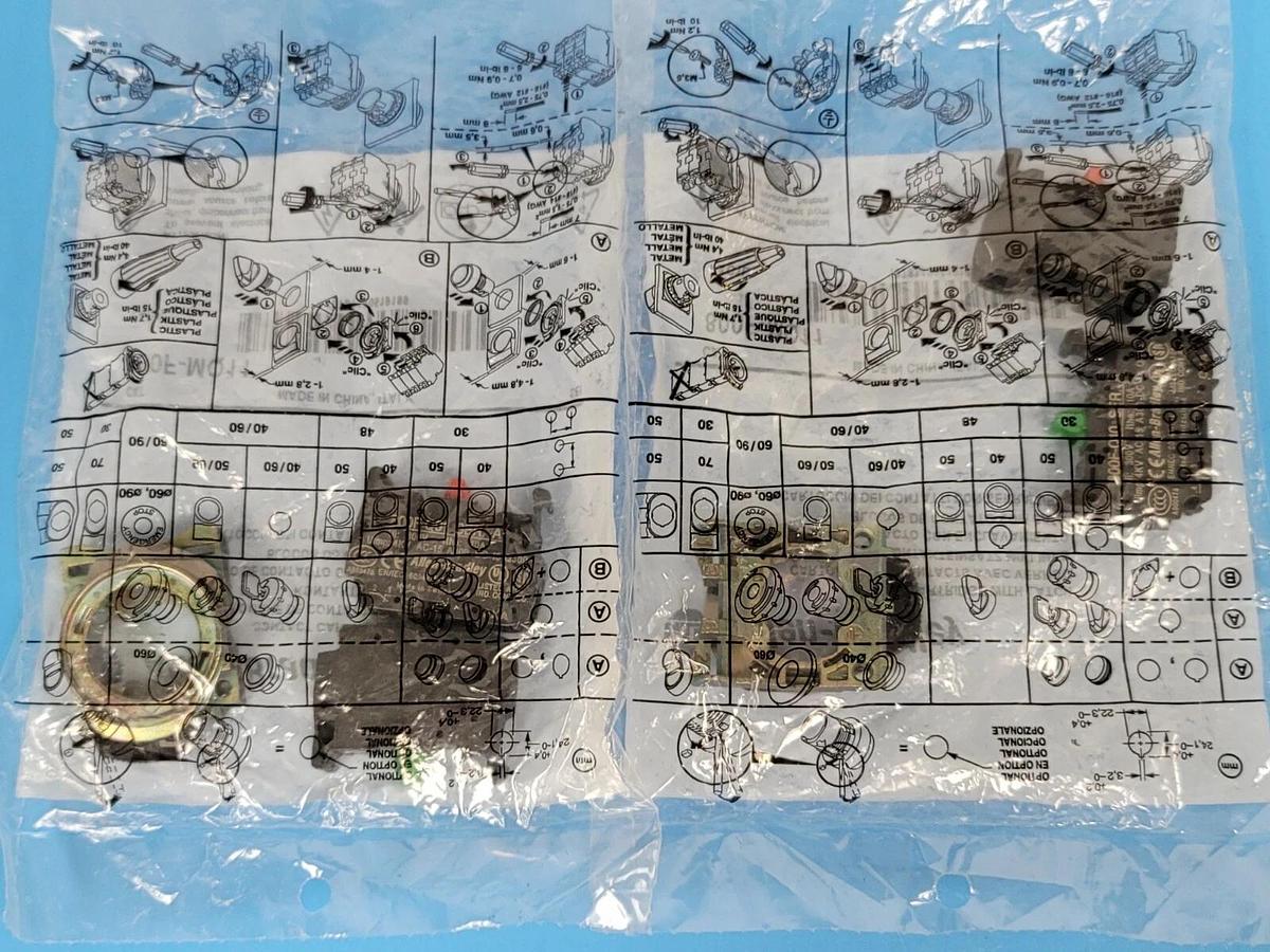 Used LOT OF 2 NEW ALLEN BRADLEY 800F-MQ11 CONTACT CARTRIDGES W/ LATCHES SER. A