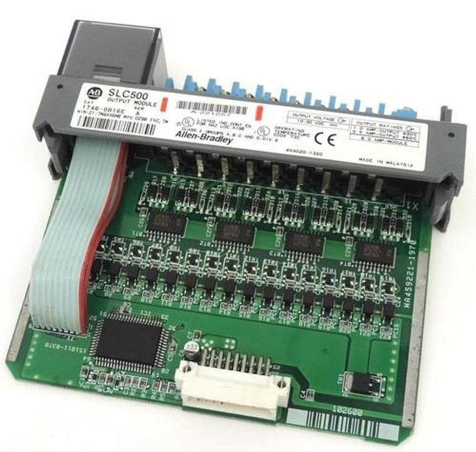 Used ALLEN BRADLEY 1746-OB16E OUTPUT MODULE 1746OB16E SER. A (MISSING DOOR)