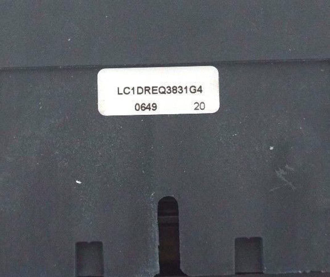 Used NEW TELEMECANIQUE LC1DREQ3831G4 CONTACTOR LC1 D80, LP1 D8011 W/ LADN22