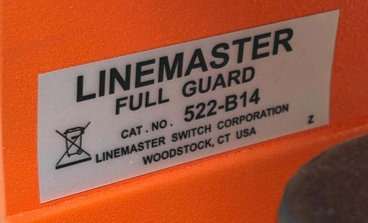 Used Linemaster 522-B14 Full Guard Foot Switch Clipper 632-S 20A 1HP 125-250V Wired