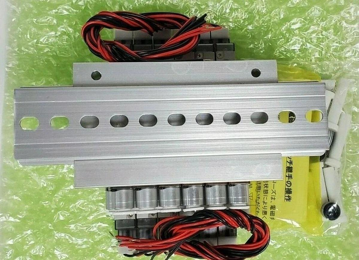 Used NIB CKD M4GB120R-C6-E2HD-6-3 VALVE MANIFOLD ASSEMBLY M4GB120RC6E2HD63