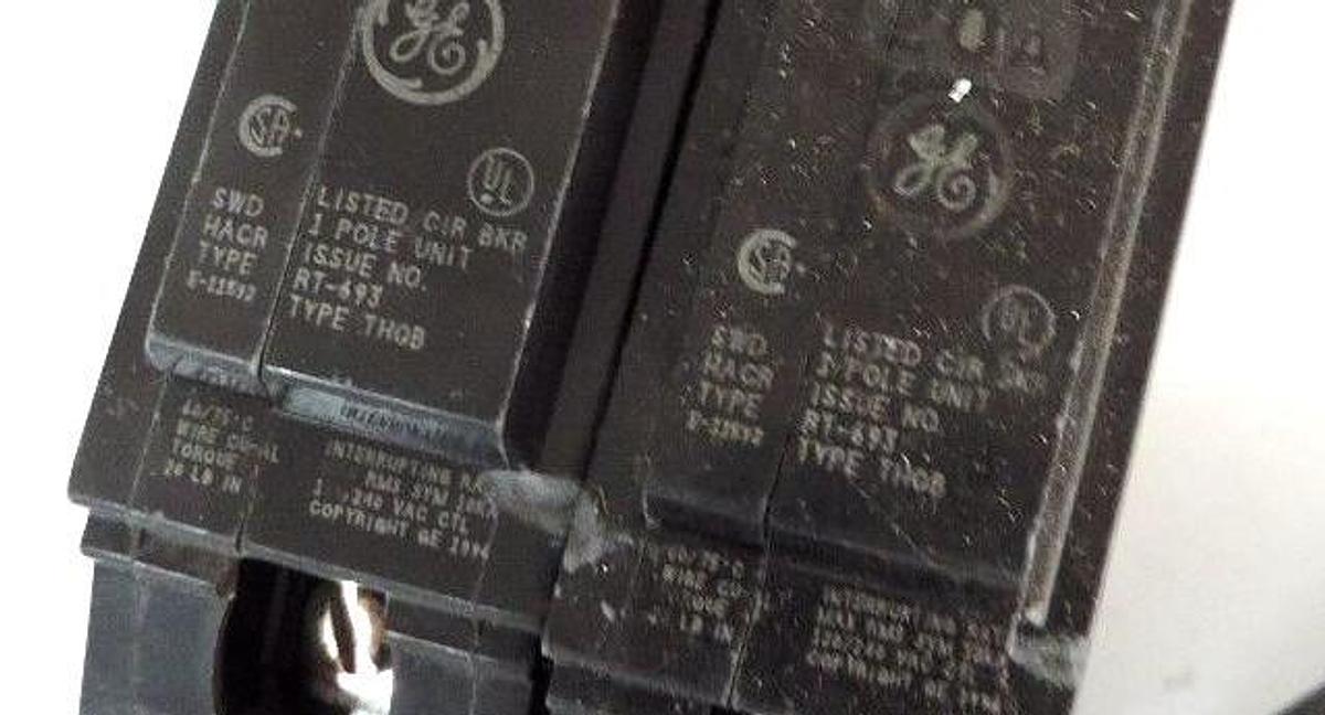 Used LOT OF 3 GENERAL ELECTRIC TYPE RT-693 CIRCUIT BREAKERS TYPE THQB, 1P, 20A