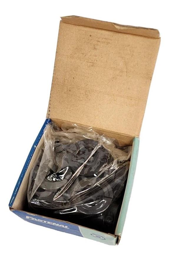 Used 20 NEW FASTENAL 34312 1'' ID 2PC ST SPL SHAFT COLLARS