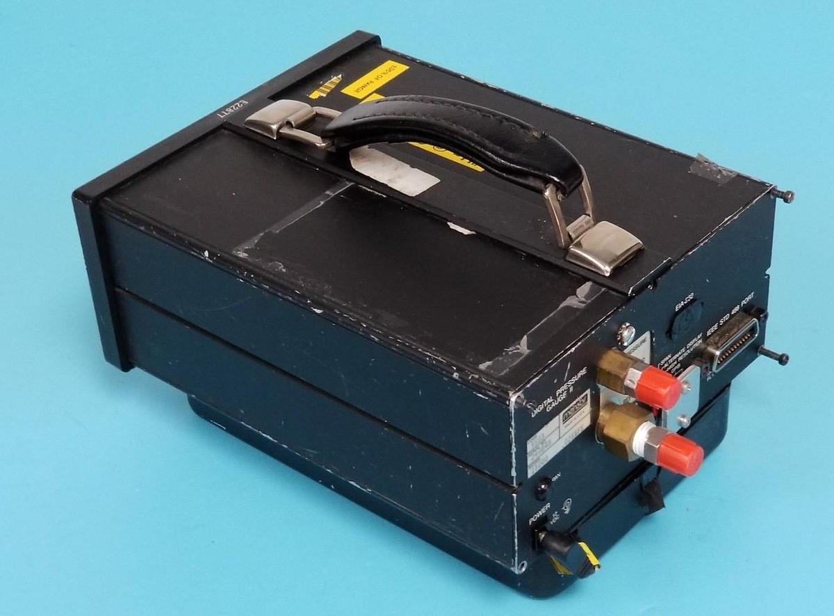 Used MENSOR MODEL: 15000 DIGITAL PRESSURE GAUGE II .025% FS CODE: 9503 W/ BATTERY