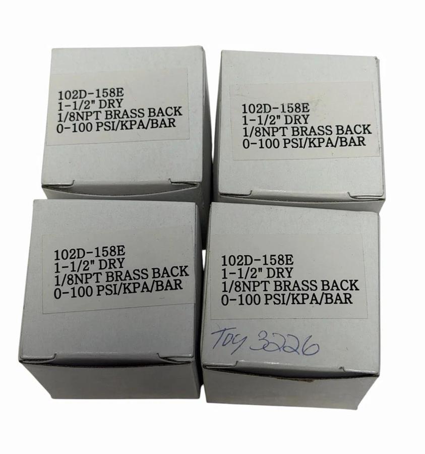 (4) NIB PIC 102D-158E PRESSURE GAUGES 1-1/2'' DRY 1/8NPT BRASS BACK 0-100 PSI