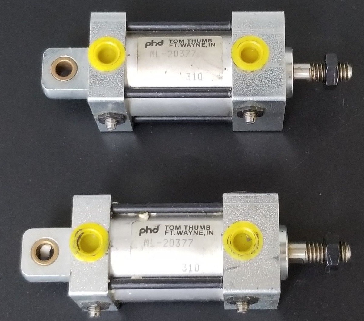Used LOT OF 2 NEW PHD INC. 1-1/2" BORE 1" STROKE PNEUMATIC CYLINDER