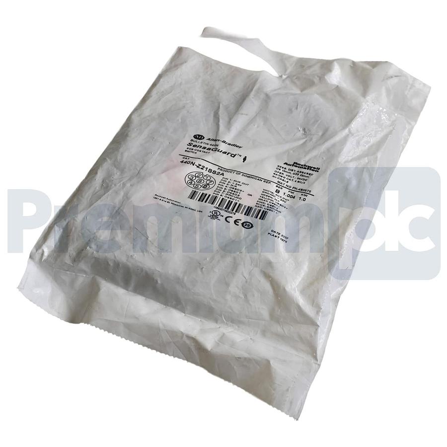 Allen Bradley 440N-Z21SS2A /B SensaGuard Non-Contact Interlock Switches NEW