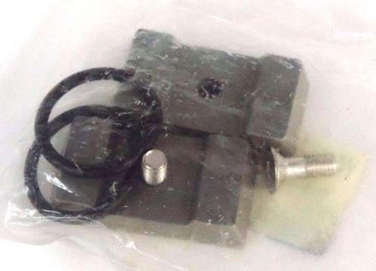 Used NEW SMC NIS1000M-4Y-X201 PRESSURE SWITCH NIS1000M4YX201
