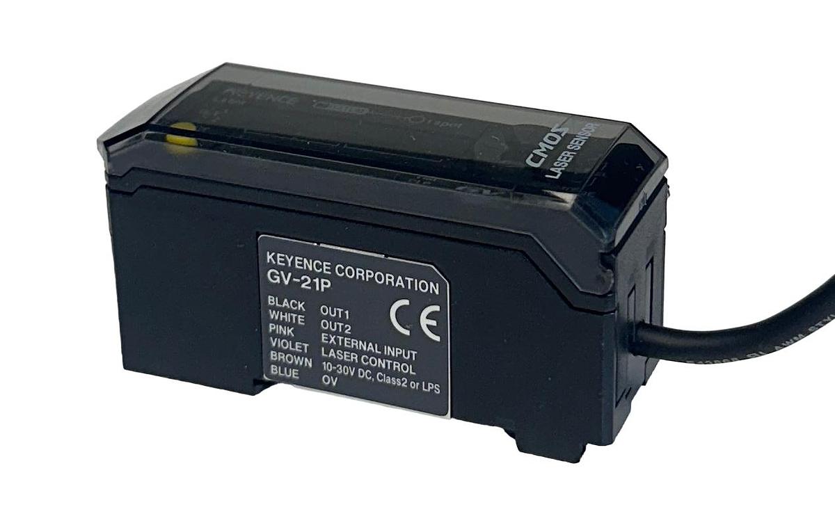 Used NEW KEYENCE GV-21P / GV21P CMOS GV SERIES DIGITAL LASER SENSOR 10-30VDC 2M NSMP
