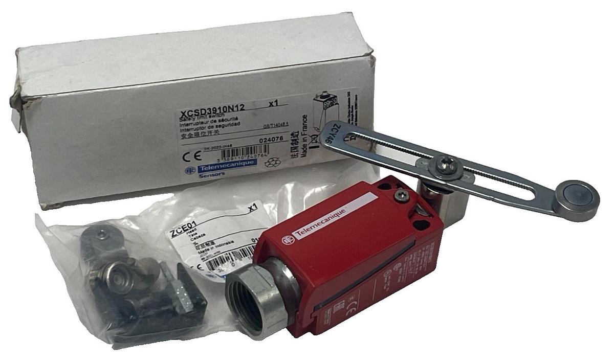 Used TELEMECANIQUE XCSD3910N12 Safety Limit Switch w/ ZCY46 Roller Lever Actuator