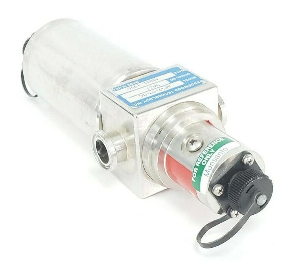 Used WEDGEWOOD TECHNOLOGY INC. AF42-07-TC OPTICAL SENSOR 4/4/8 PIN MALE CONNECTORS