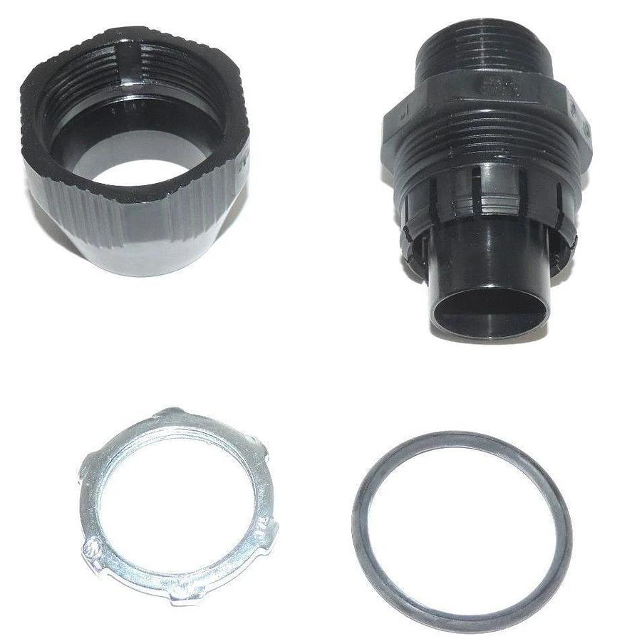 LOT OF 4 NEW THOMAS & BETTS 1" LIQUID TIGHT BULLET CONNECTORS FNMC-B