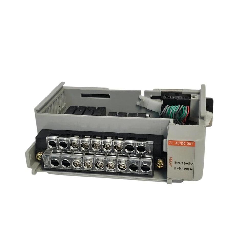 Used ALLEN BRADLEY 1769-OW8 SER. B REV. 1 F/W REV. 2.1 COMPACT I/O MODULE 1769OW8