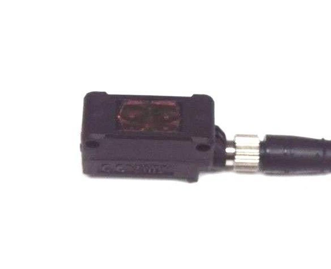 Used KEYENCE PZ-G51CT PHOTOELECTRIC TRANSMITTER 10-30VDC, PZG51CT
