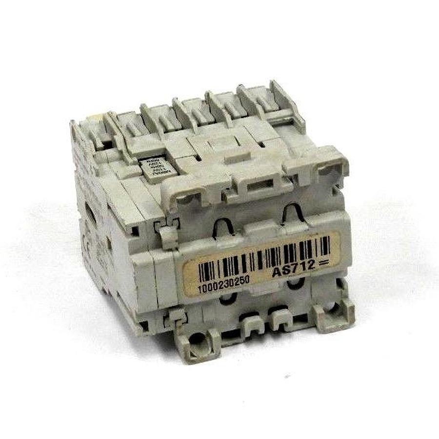 Used GENERAL ELECTRIC MCRA022AT RELAY WITH MARL110AT & MP0AAE2 CONTACTOR