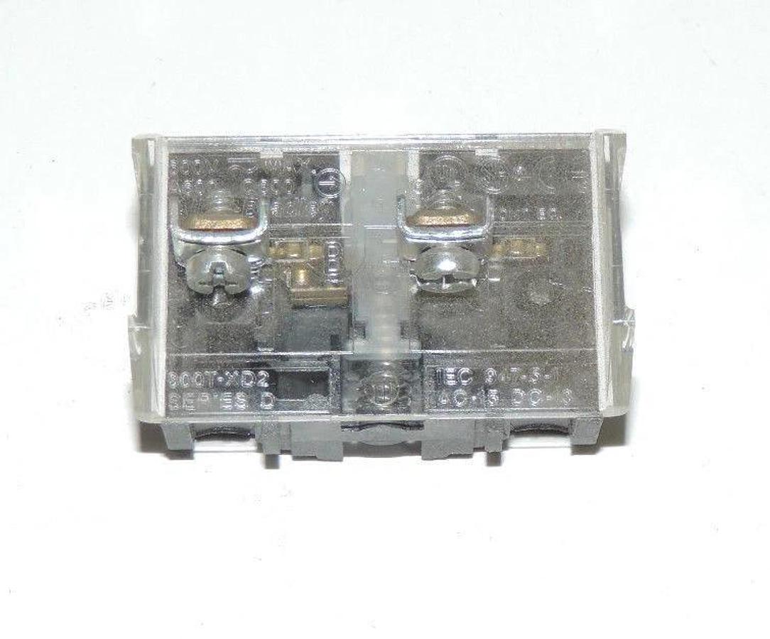 Used LOT OF 5 ASSORTED ALLEN BRADLEY CONTACT BLOCKS 800T-XD1, 880T-XD2, 800T-XD4