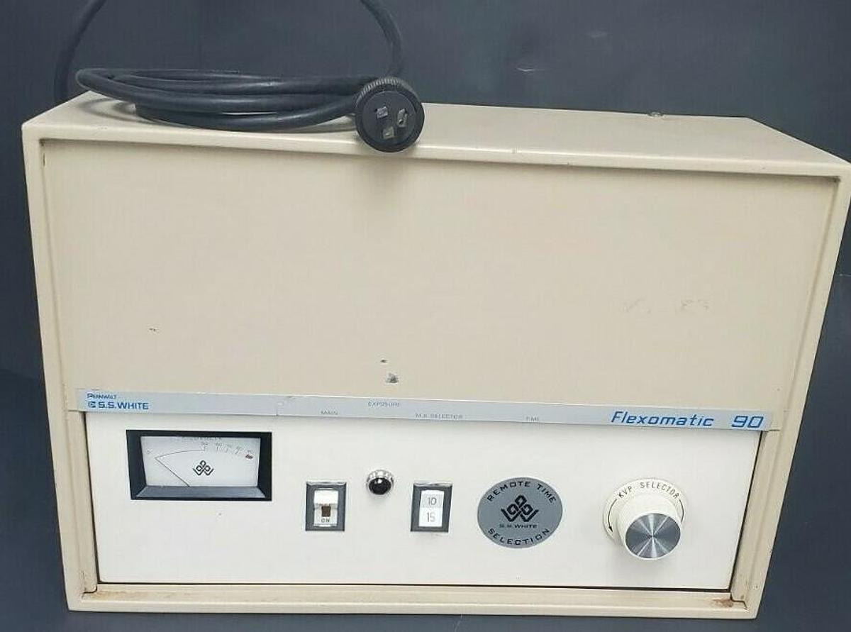 Used PENNWALT S.S. WHITE FLEXOMATIC 90 DENTAL X-RAY UNIT 115V, 20A, 60CY, MODEL 90X