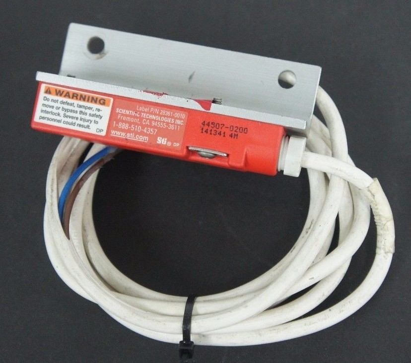 Used STI 44507-0200 SAFETY INTERLOCK SWITCH 141341