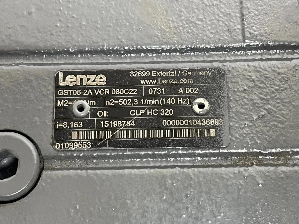 Used Lenze MDSKARS080-22 Servo Motor 2.3kW 4100 RPM w/ GST06-2A VCR 080C22 Gearbox