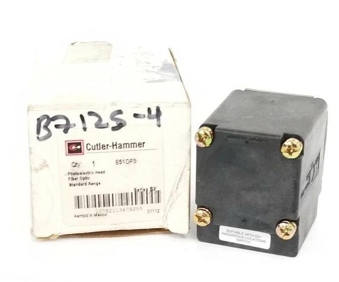 Used NIB CUTLER-HAMMER E51DF3 FIBER OPTIC PHOTOELECTRIC HEAD, SERIES B3
