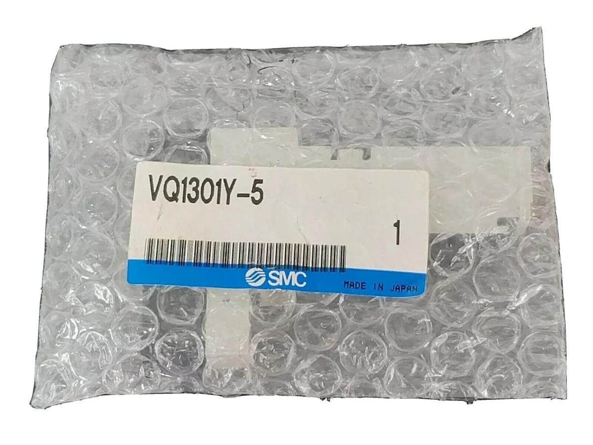 Used NEW SMC VQ1301Y-5 PLUG-IN VALVE VQ1301Y5 PRESS. 0.2~0.7MPa