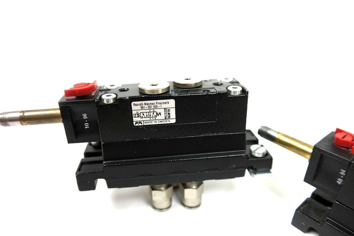 Used LOT OF 2 REXROTH MECMAN PNEUMATIK 551-321 000-1 VALVE 5/2 R1/8'' 551321 0001
