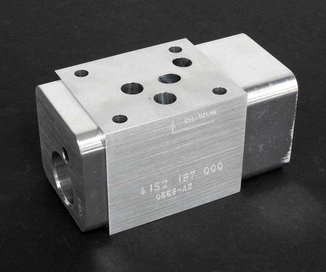 NEW SUN HYDRAULICS 4152187000 SOELNOID VALVE MANIFOLD BLOCK 0EE8-A2
