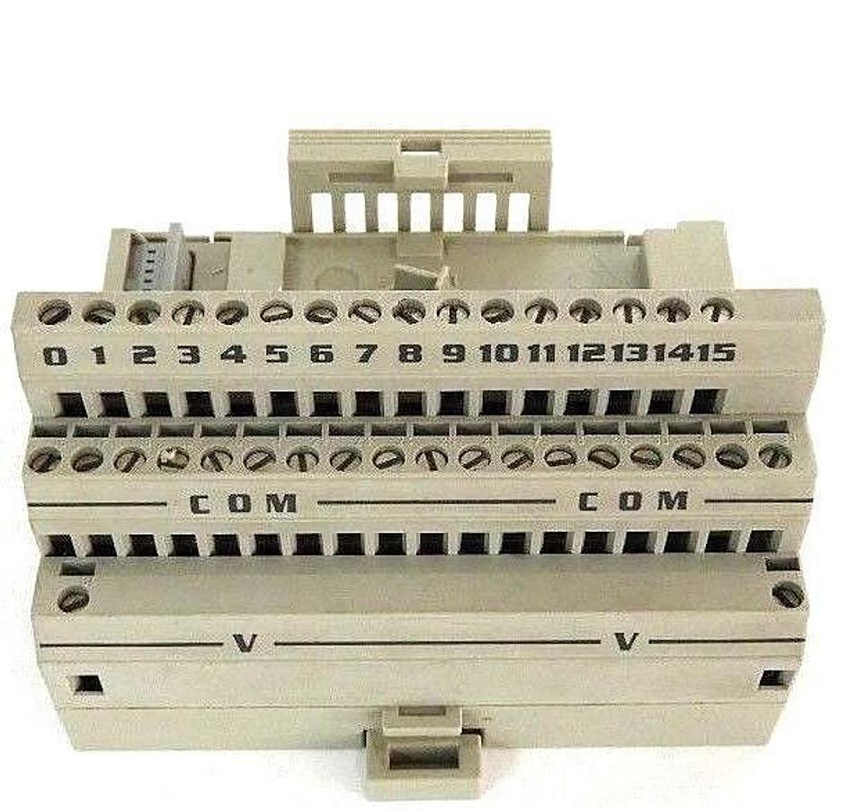 Used ALLEN BRADLEY 1794-TB2 FLEXBUS TERMINAL BASE SER. A, REV. D01, 96155873