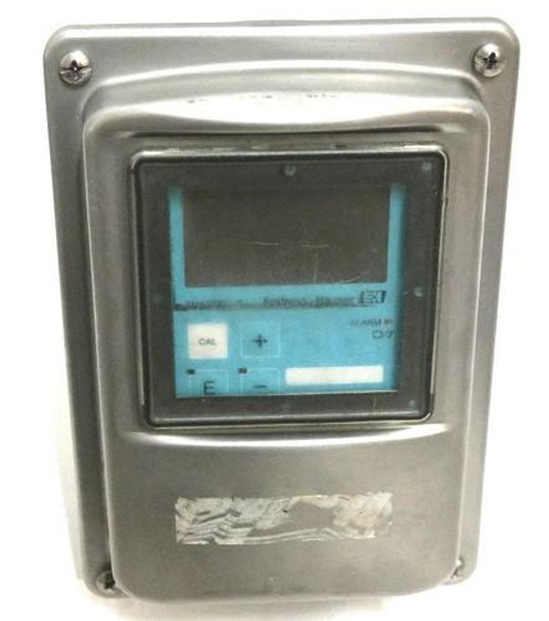 Used ENDRESS HAUSER CLD134-PCS158AA1 SMARTEC-S CONDUCTIVITY TRANSMITTER W/ SENSOR
