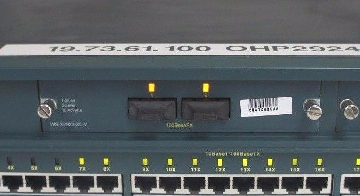 Used CISCO SYSTEMS WS-C2924M-XL-EN LAN SWITCH CATALYST 2900 SERIES XL WSC2924MXLEN