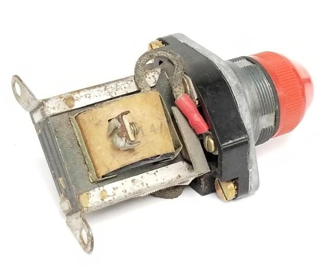 Used GENERAL ELECTRIC CR2940UE-212A2 INDICATOR LIGHT RED 110V 50/60CY CR2940UE212A2