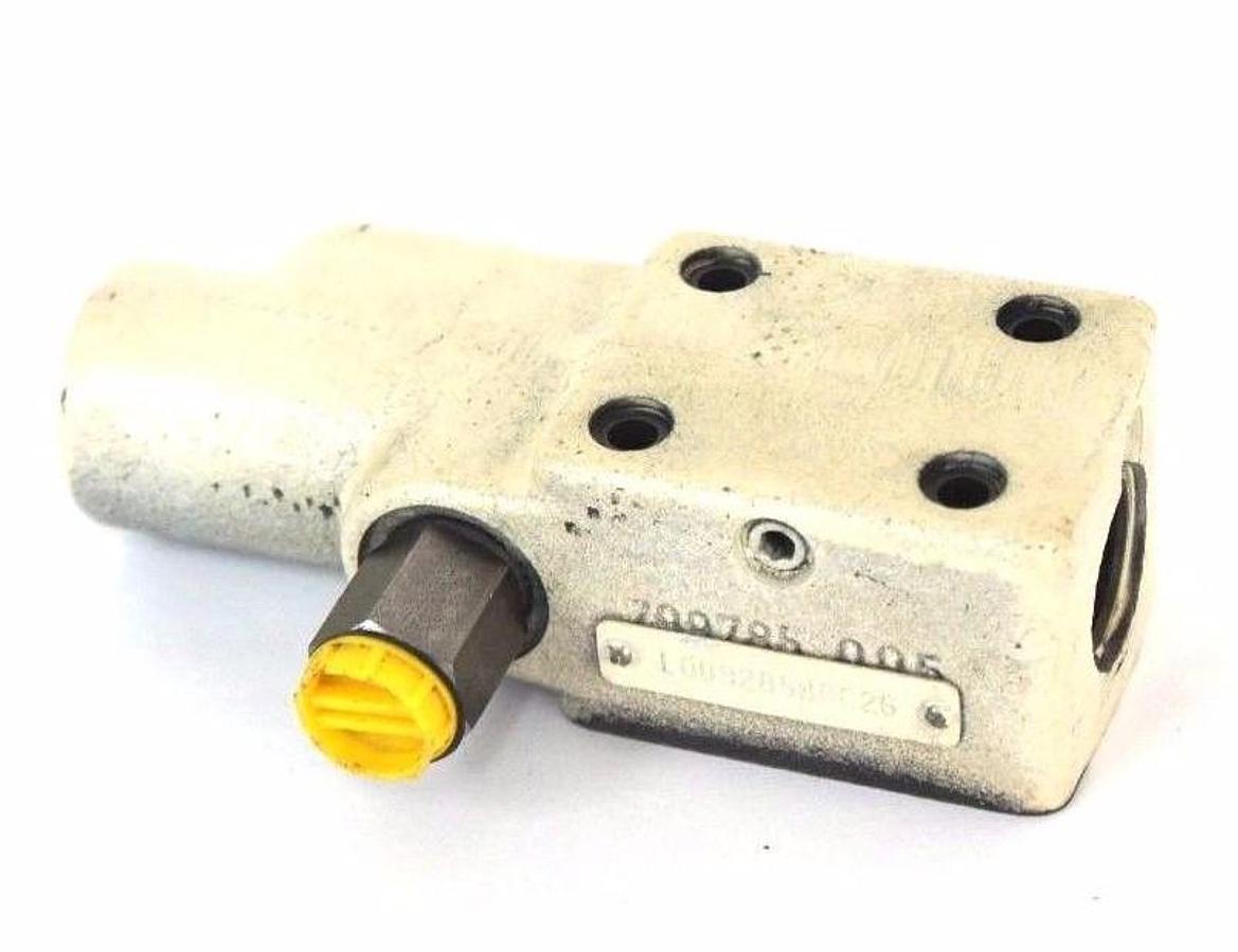Used BOSCH 799785-005  HYDRAULIC CONTROL VALVE 799785005 L00928580C26