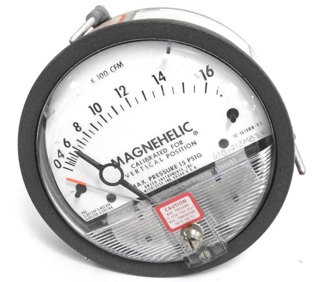 Used DWYER 12-167002-01 PRESSURE GAUGE 15 PSIG 1216700201