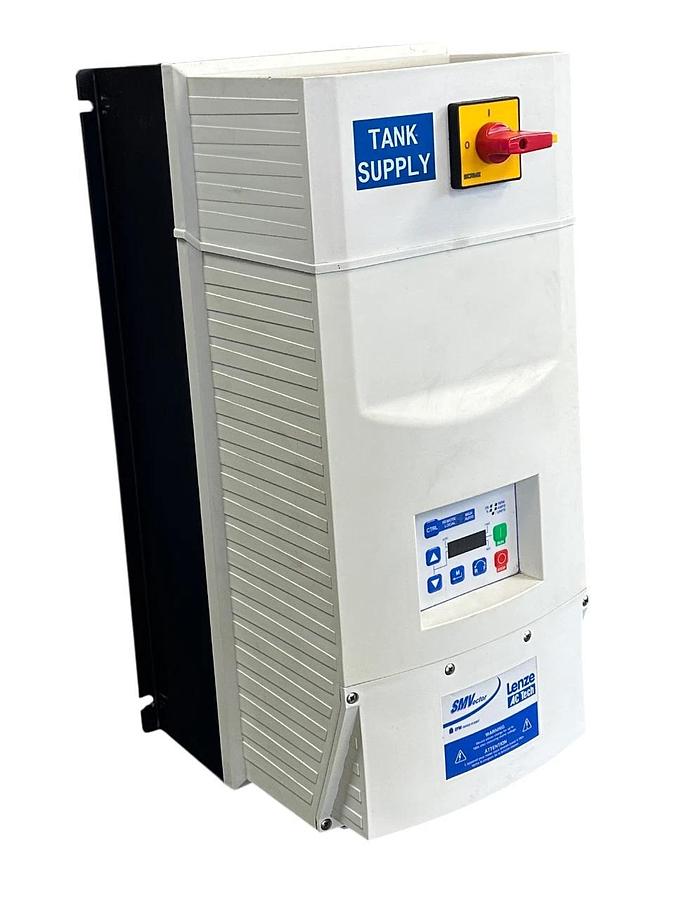 Used LENZE AC TECH ESV183N04TMD / 13437840 SMVector DRIVE 18.5kW/25HP 400/480V USNP