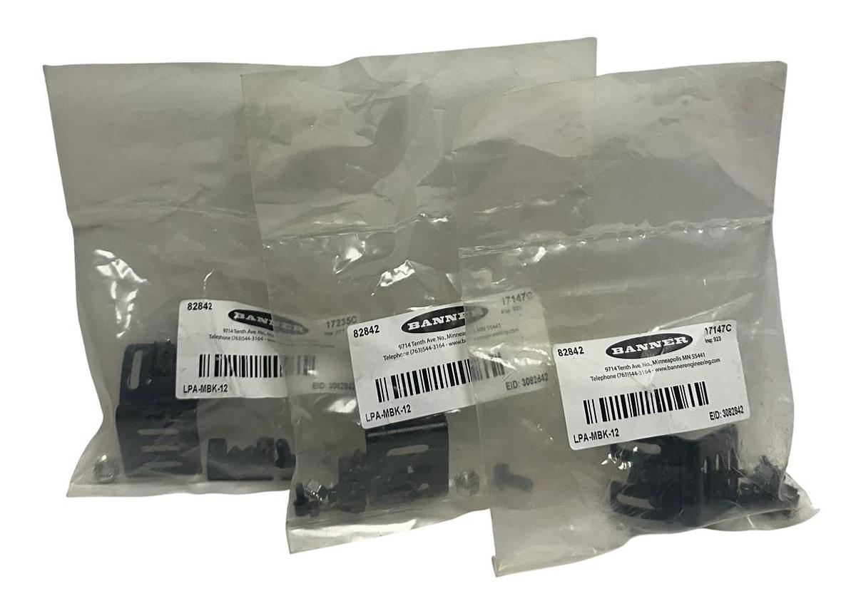 Used 4 BANNER EZ-SCREEN BRACKET KITS 82842 / 82841 / LPA-MBK-12 / LPA-MBK-11 OEM NSFS