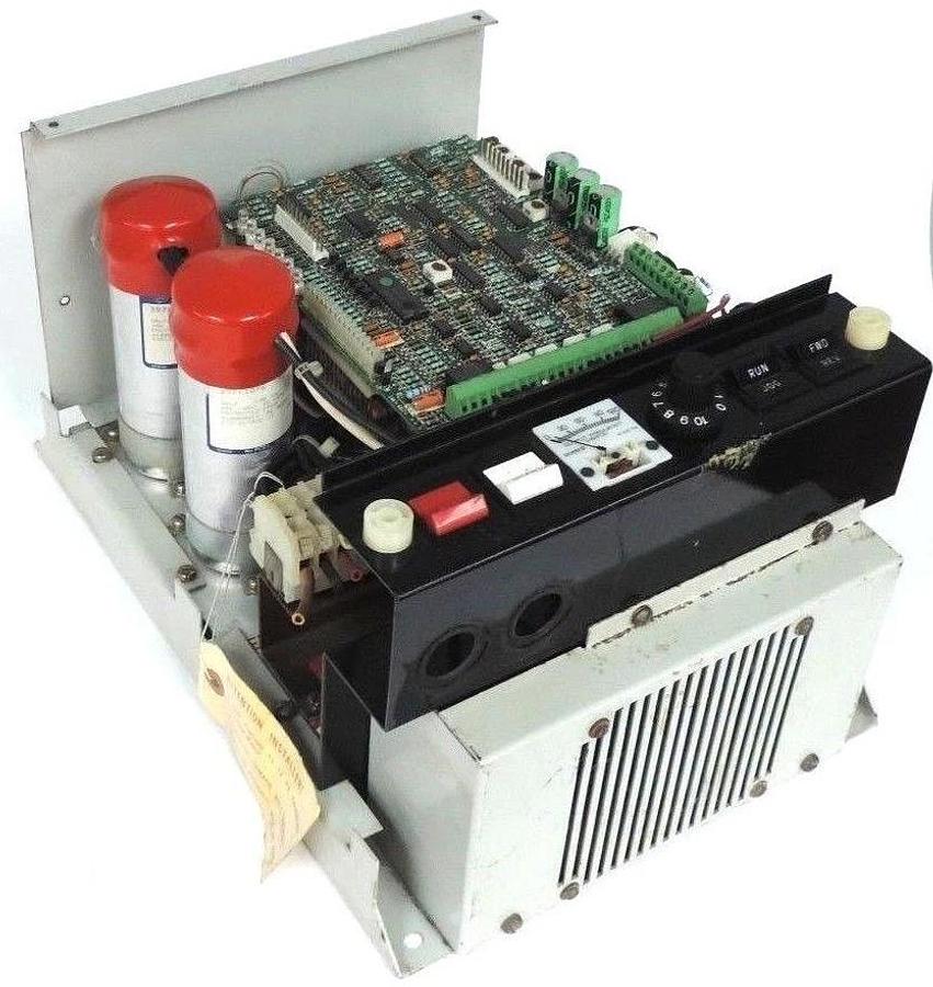 Used SQUARE D OMEGAPAK 8804-PT00FG2-P10 ADJUSTABLE FREQUENCY CONTROLLER DRIVE 5HP 3PH