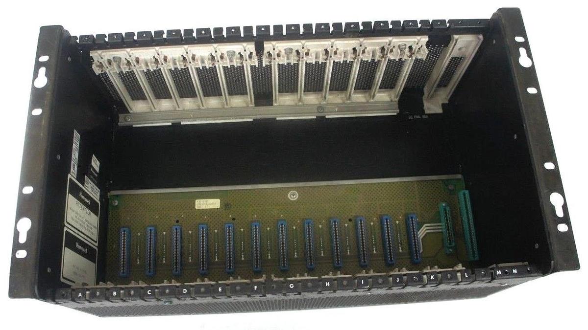 Used HONEYWELL IPC 621 I/O EXPANSION RACK MODEL 621-9990