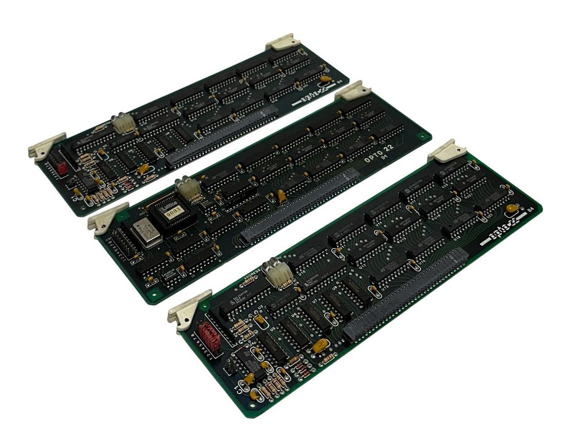 Used 3 OPTO 22 B4 DIGITAL BRAINBOARDS 32-PT CLASSIC PAMUX 001788K / 001788L USNP