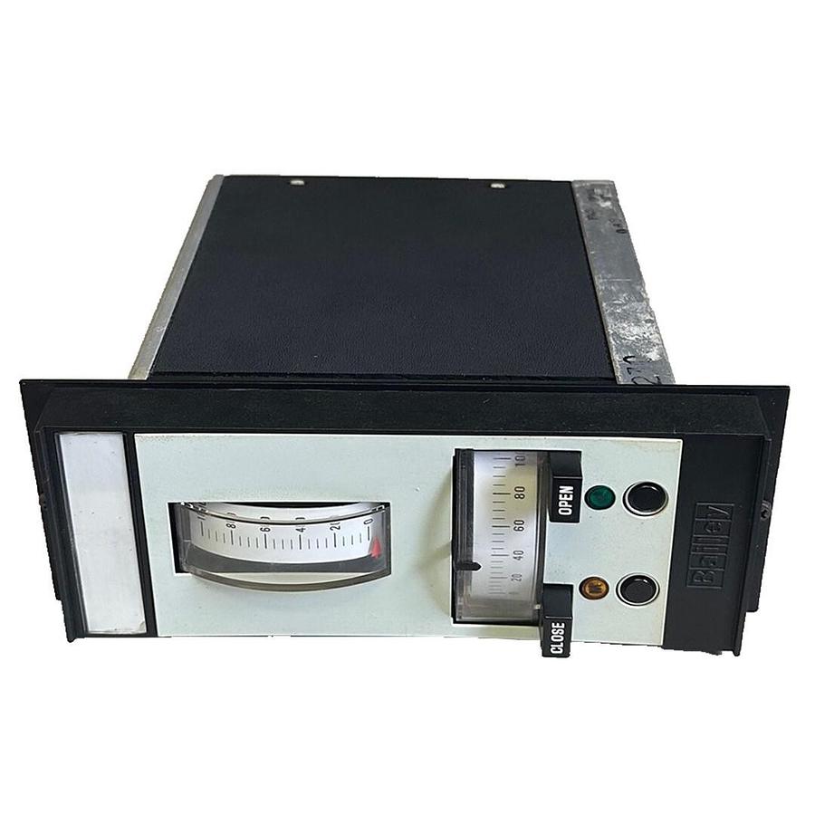 Used BAILEY BABCOCK & WILCOX 720011AAAA1 UTILITY STATION CONTROLLER M/A 24V 80MA DC