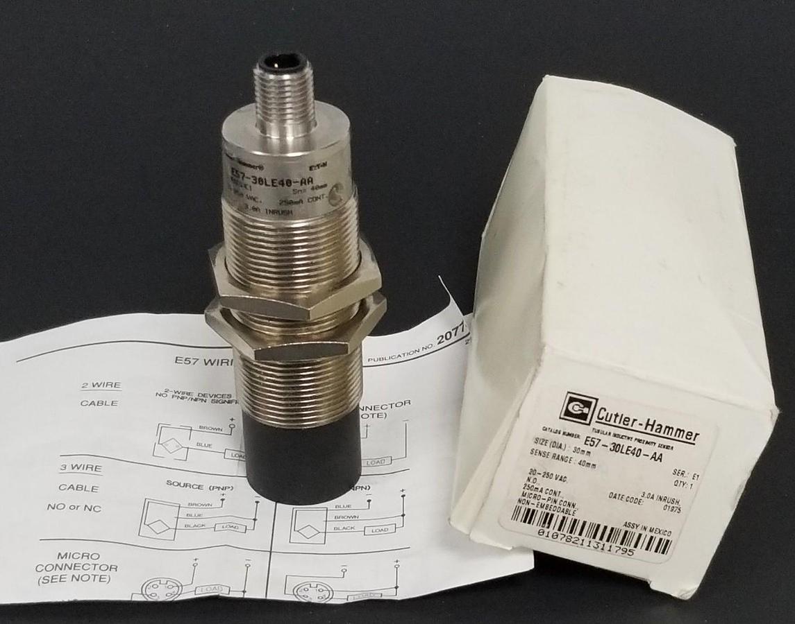 Used NIB CUTLER-HAMMER E57-30LE40-AA TUBULAR INDCUTIVE PROXIMITY SENSOR E5730LE40AA