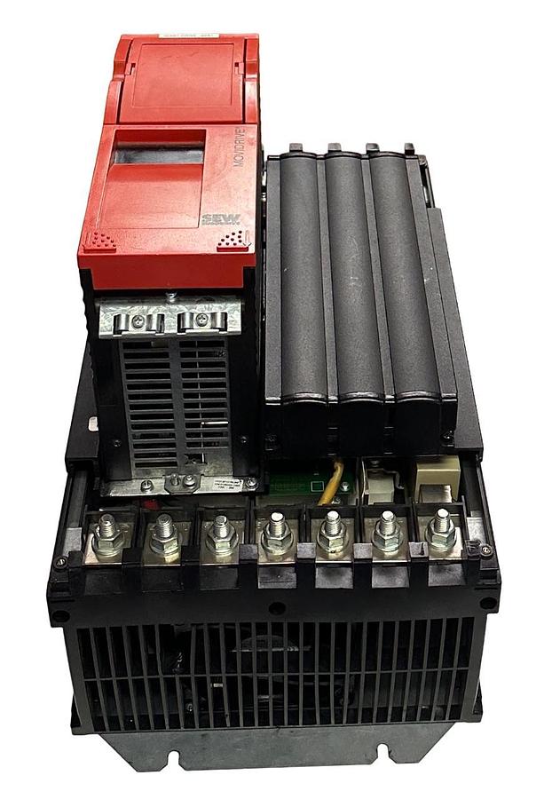 Used SEW EURODRIVE MDX60A0370-503-4-00 / MDS60A0370-503-4-0T MOVIDRIVE DRIVE 8227217