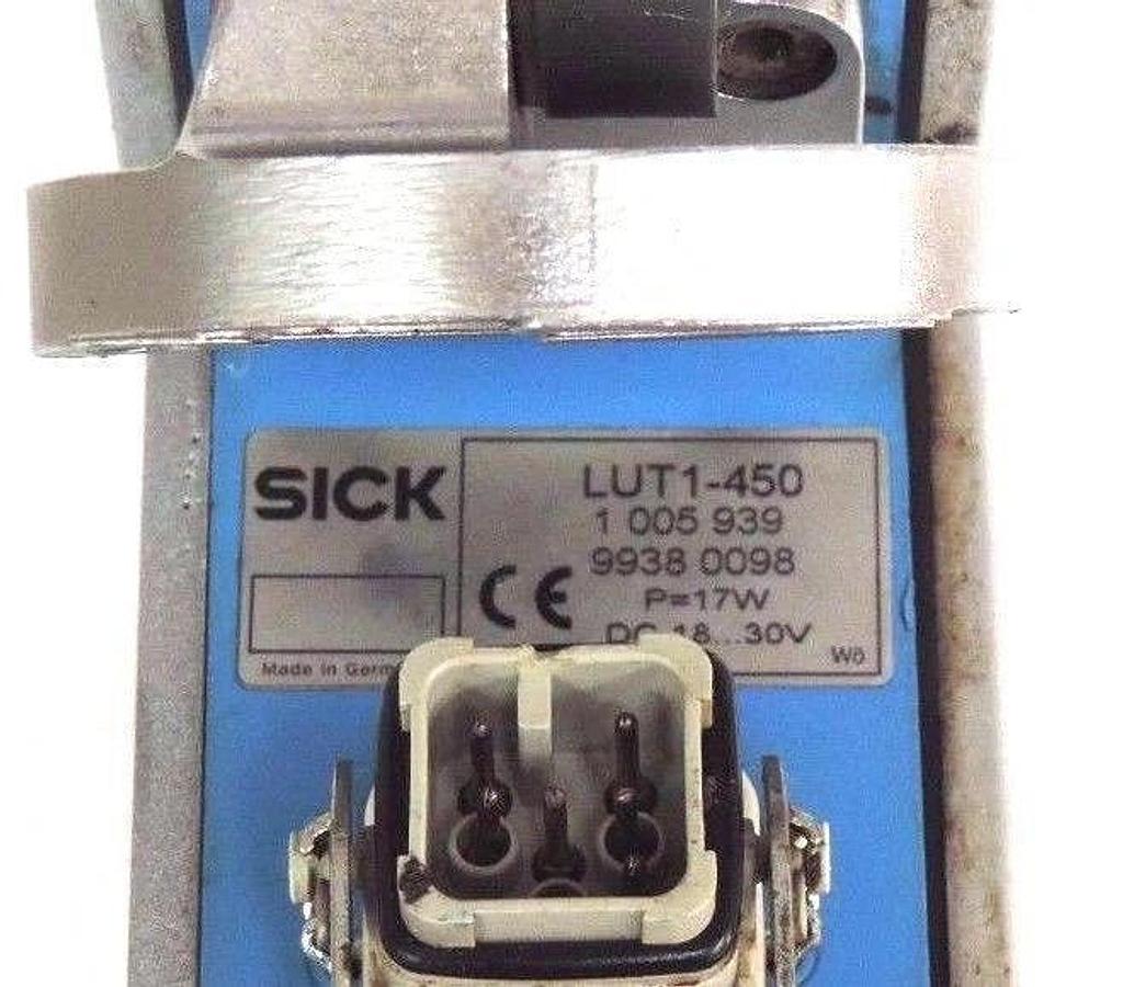 Used REPAIRED SICK LUT 1-450 LUMINESCENCE SENSOR 1005939 W/ 1002262-0200 SENSOR