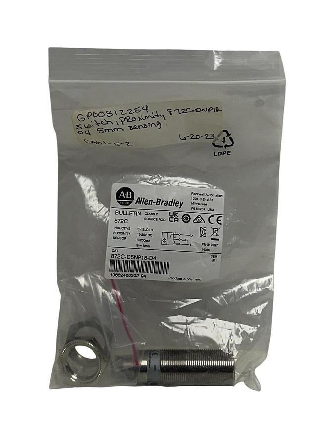 ALLEN BRADLEY 872C-D5NP18-D4 /E BULLETIN 872C INDUCTIVE PROXIMITY SENSOR NSMP