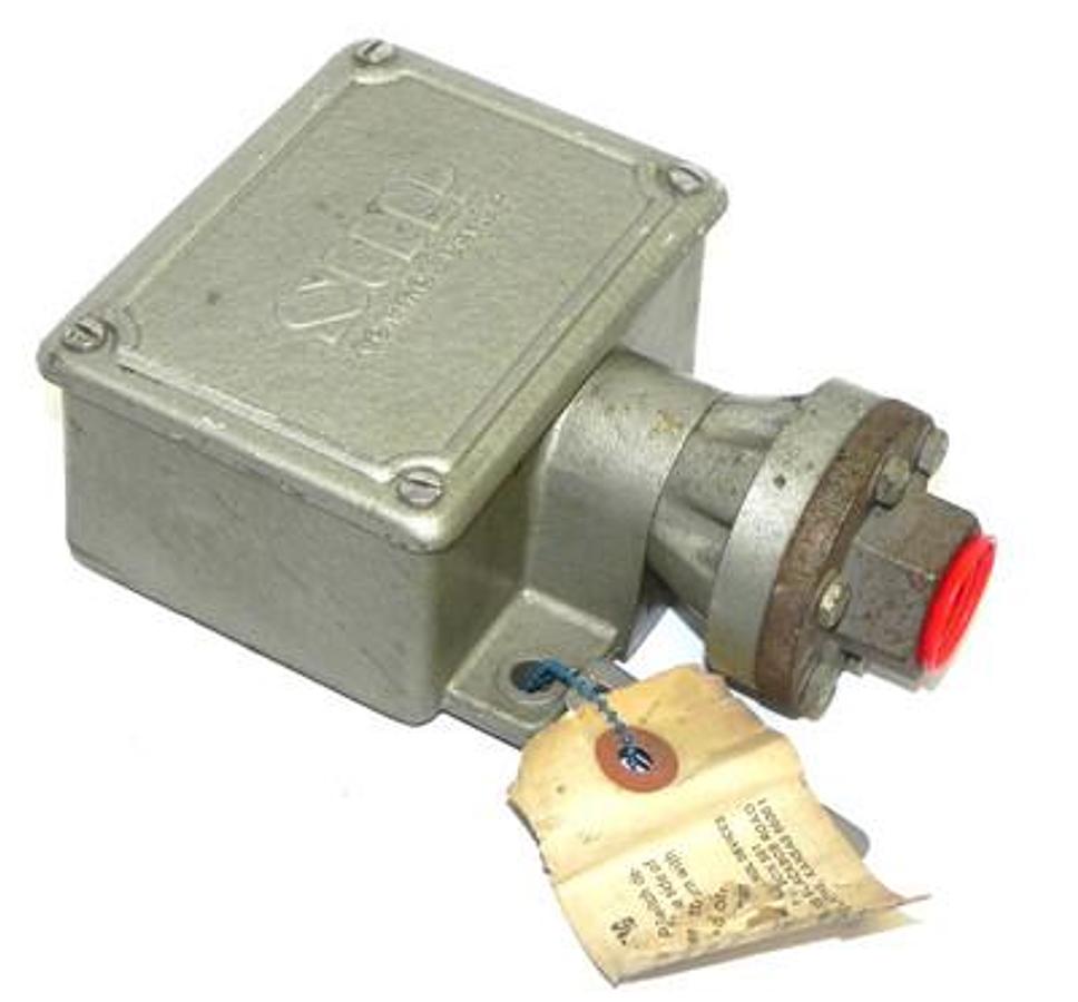 Used NEW SOR 4NN-K2-N4-F2A-RR PRESSURE SWITCH 4NNK2N4F2ARR