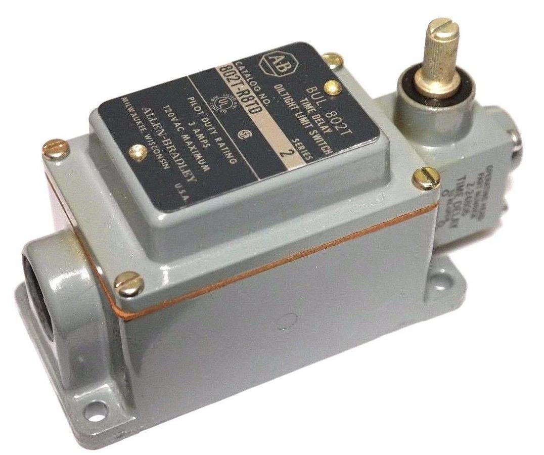 Used NIB ALLEN BRADLEY 802T-R8TD SER. 2 LIMIT SWITCH W/ Z-24806 OPERATING HEAD