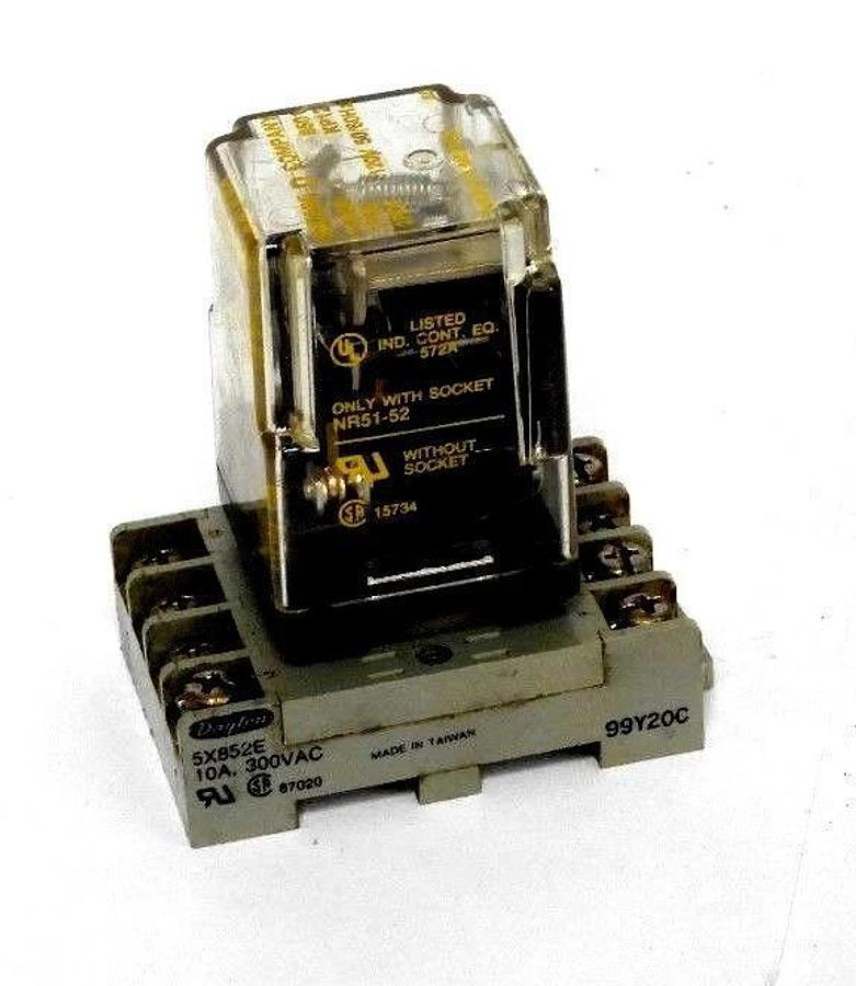 Used SQUARE D 8501-KP12 RELAY WITH DAYTON 5X852E SOCKET, 8501KP122PDT